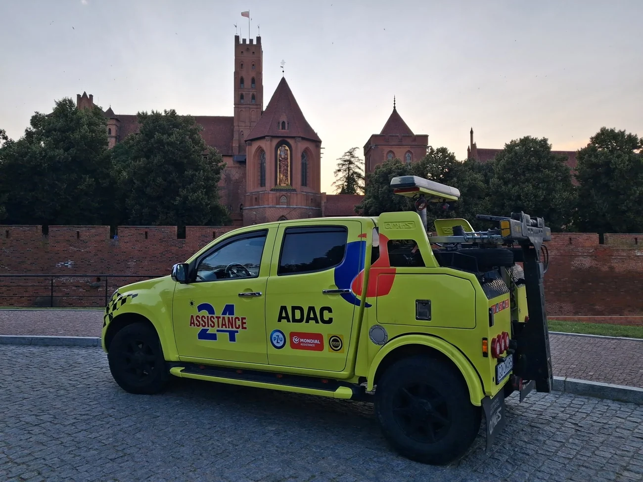 Pomoc drogowa Malbork przy zamku